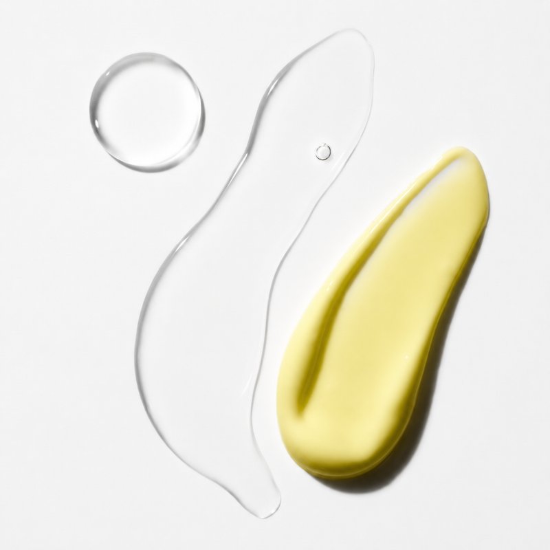 Hyaluornic acid and retinol product droplets