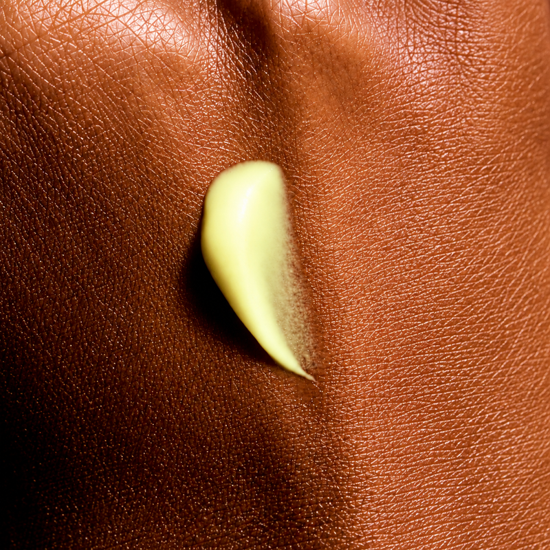 close up fo retinol on hand