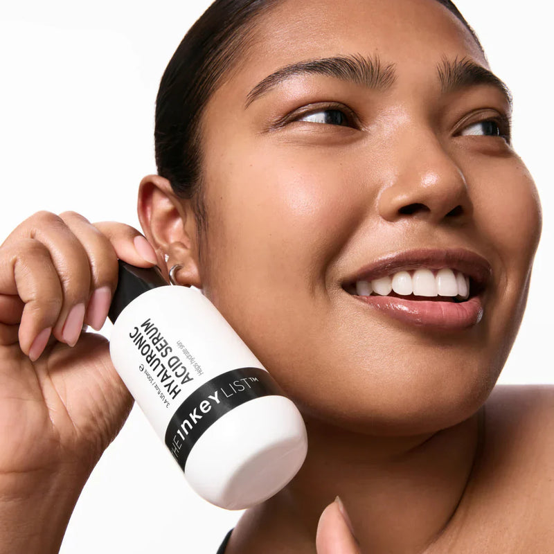 Model holding HA serum bottle
